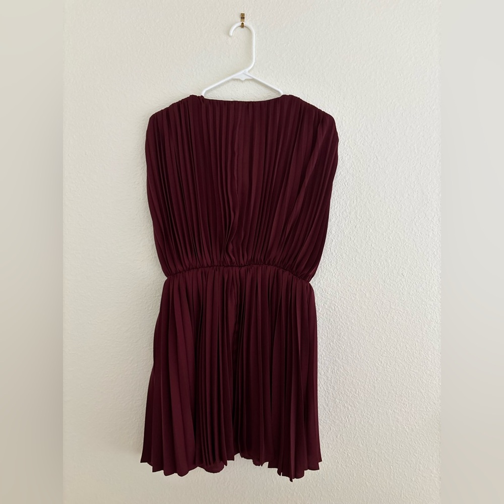 Express Dress - Picture 2 of 4